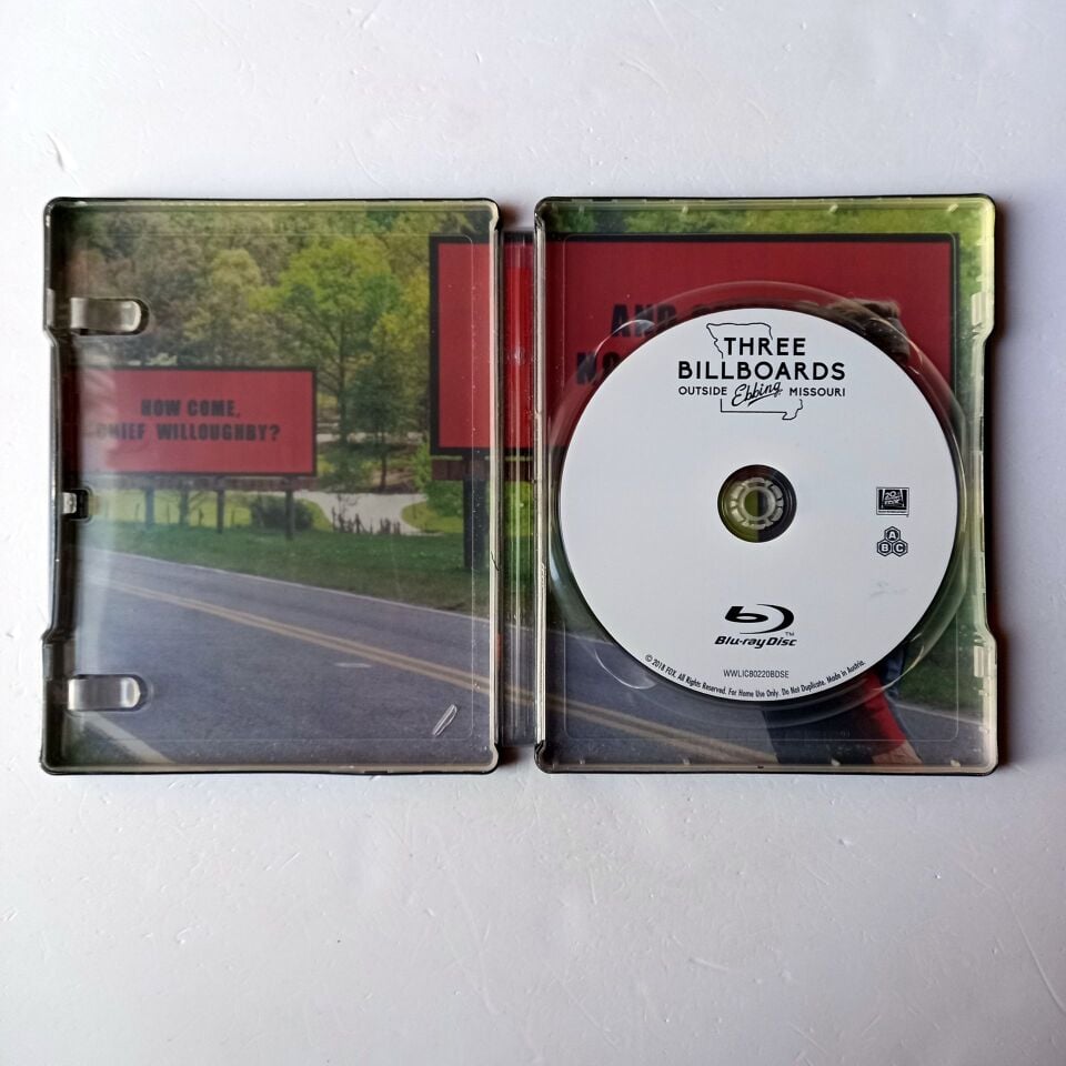 THREE BILLBOARDS OUTSIDE EBBING, MISSOURI - FRANCES MCDORMAND, WOODY HARRELSON, SAM ROCKWELL - YÖN.: MARTIN MCDONAGH - BLU-RAY  STEELBOOK METAL KUTU 2.EL