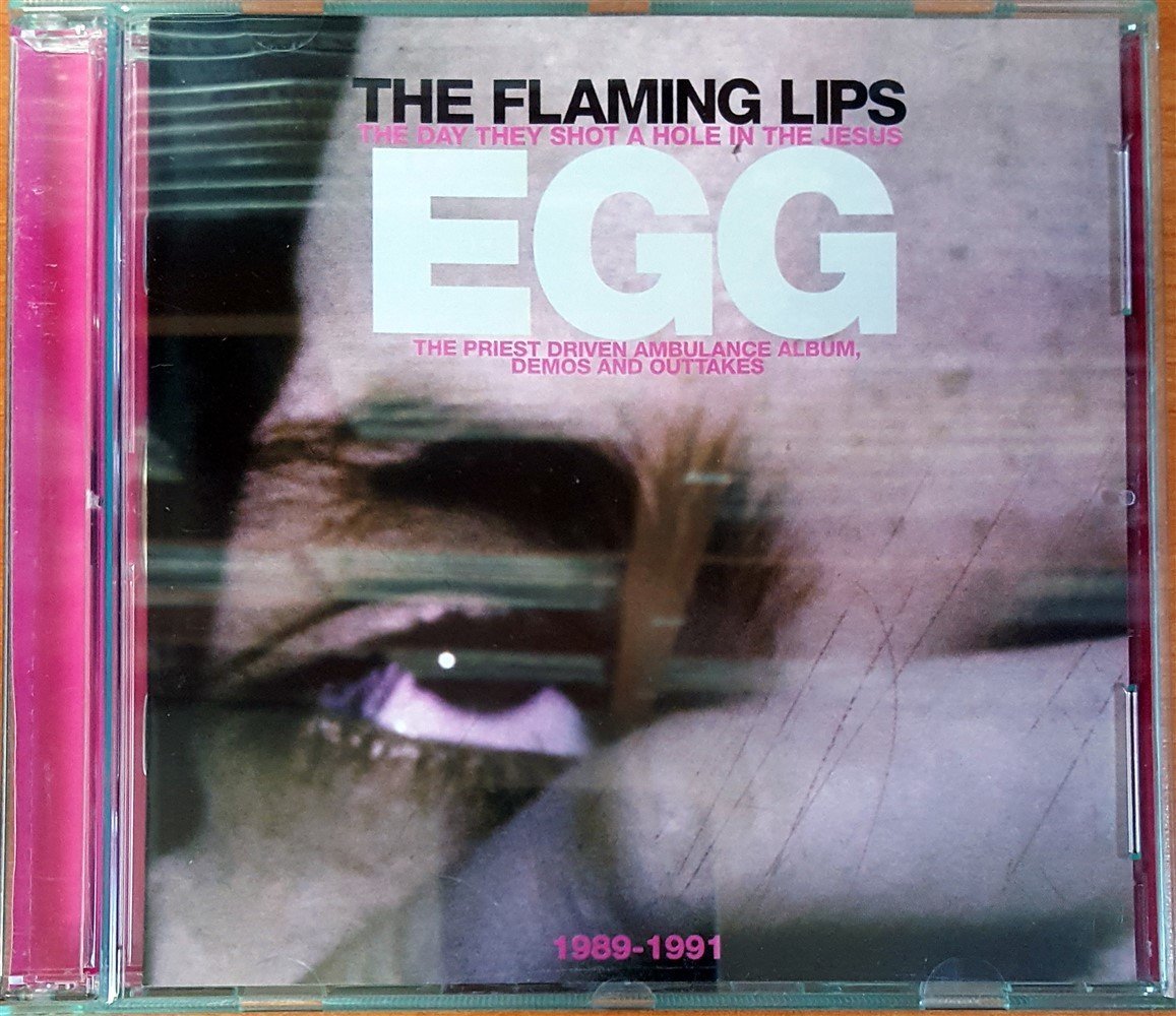 THE FLAMING LIPS - THE DAY SHOT A HOLE IN THE JESUS / EGG / THE PRIEST DRIVEN AMBULANCE ALBUM, DEMOS AND OUTTAKES 1989-1991 (2002) RYKODISC / RESTLESS RECORDS 2CD 2.EL