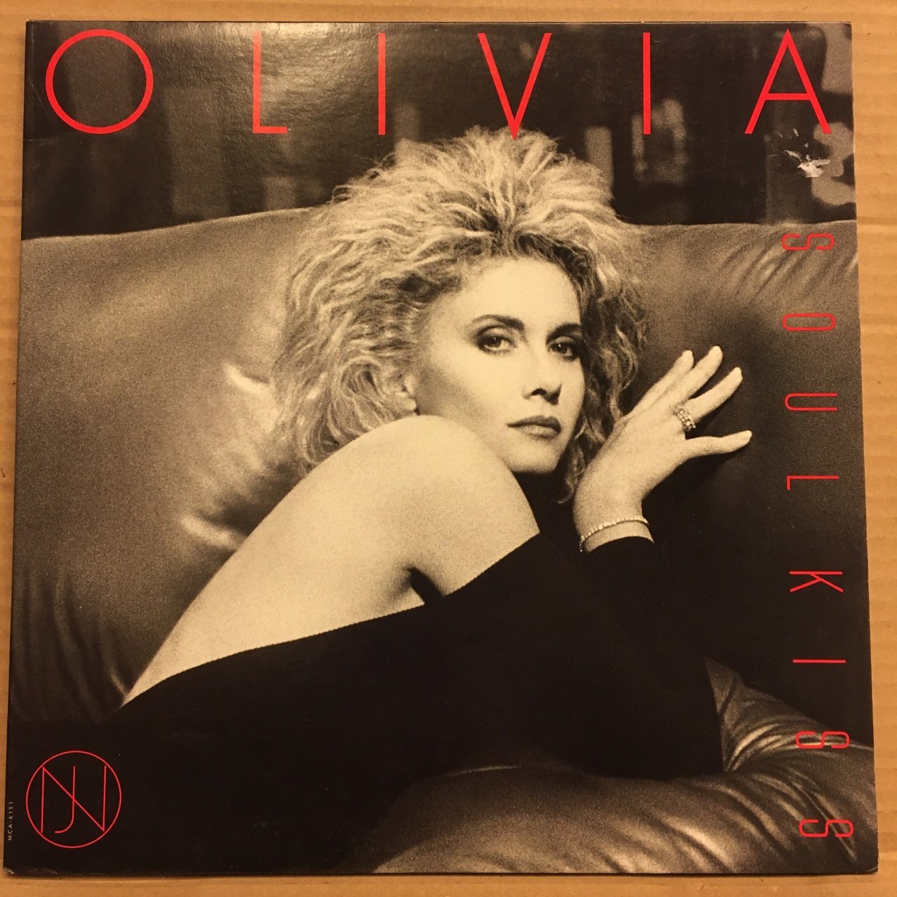 OLIVIA NEWTON JOHN - SOUL KISS (1985) 2.EL PLAK