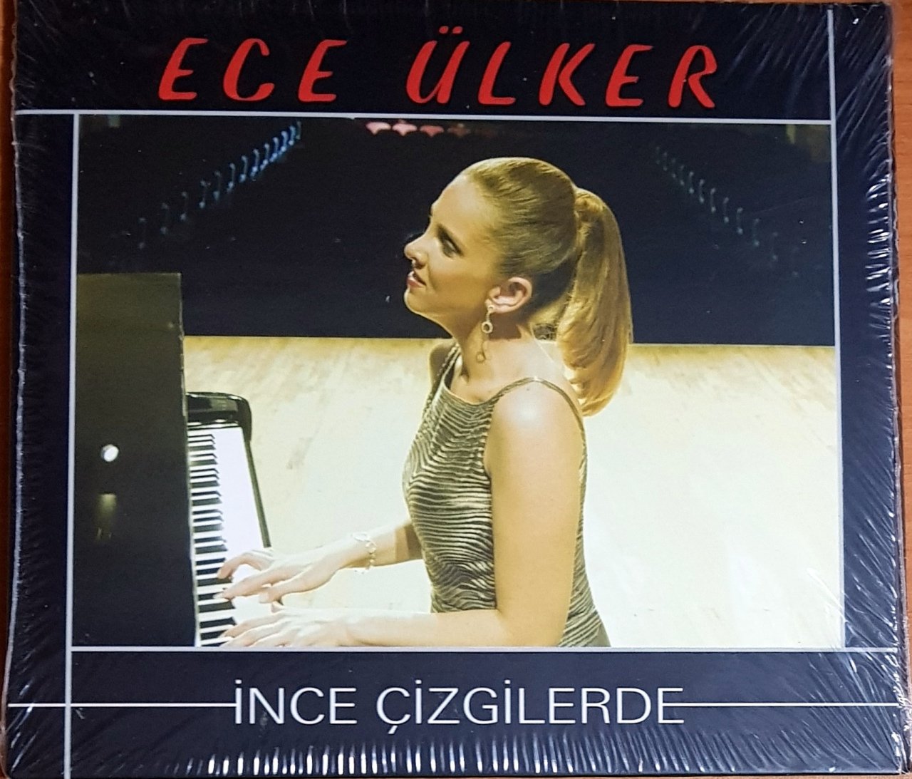 ECE ÜLKER - İNCE ÇİZGİLERDE (2009) OSSİ MÜZİK CD SIFIR