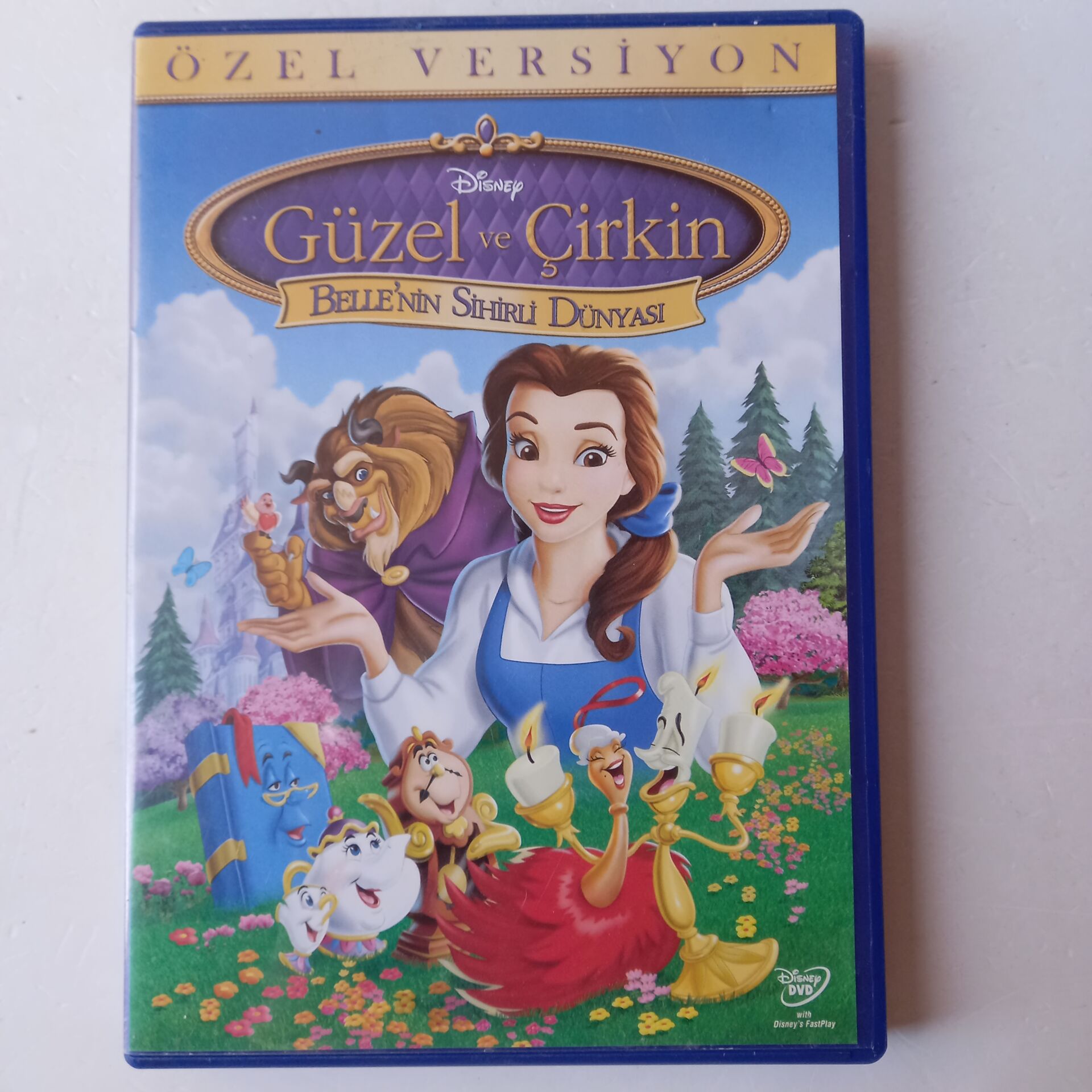 GÜZEL VE ÇİRKİN - BELLE'NİN SİHİRLİ DÜNYASI / ÖZEL VERSİYON - DVD 2.EL