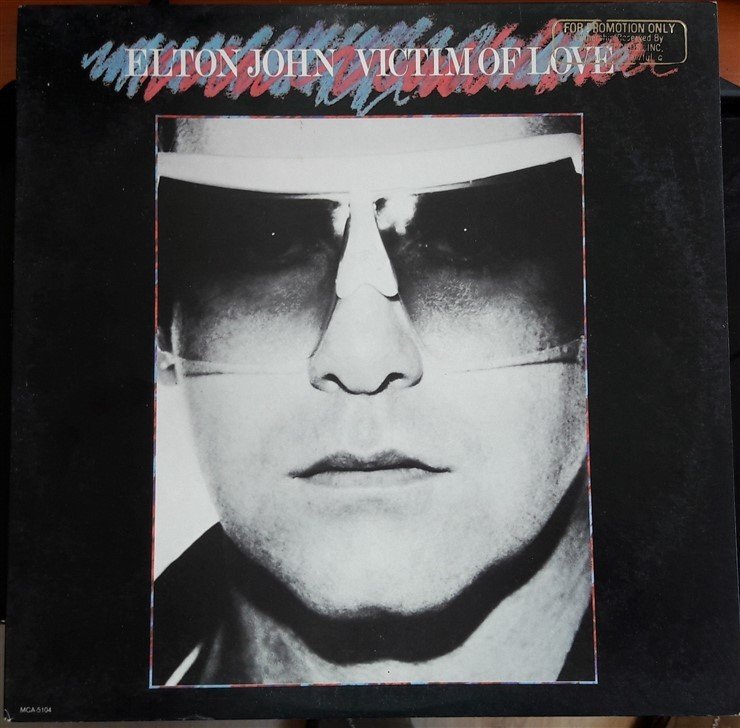 ELTON JOHN - VICTIM OF LOVE (1979) - 2.EL PLAK