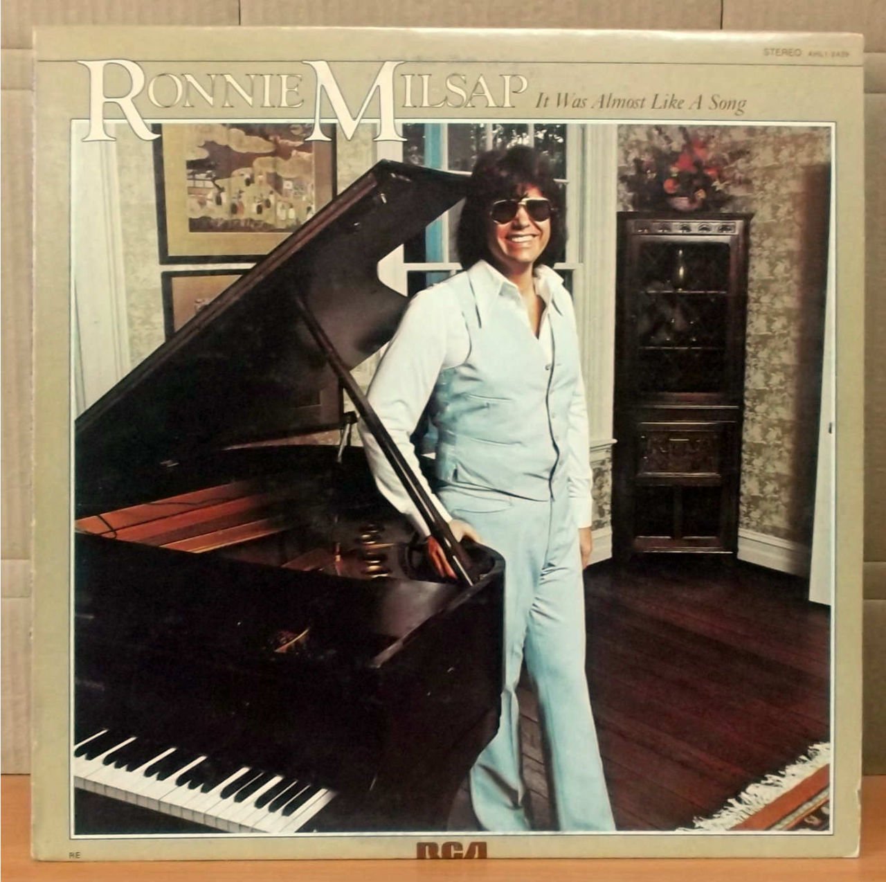 RONNIE MILSAP IT WAS ALMOST LIKE A SONG LP 2.EL