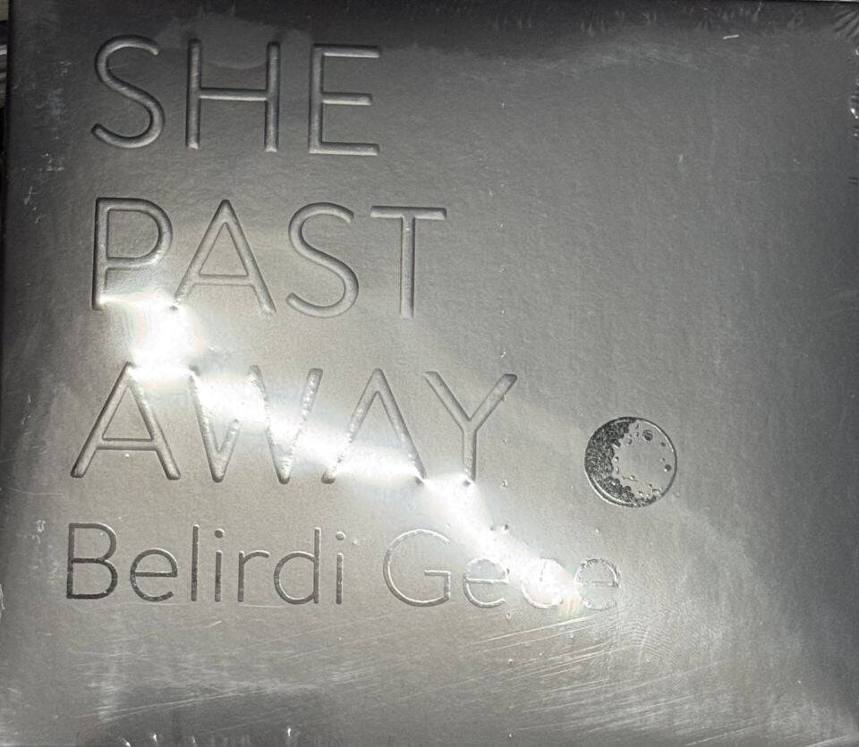 SHE PAST AWAY – BELİRDİ GECE (2012) DIGIPAK CD SIFIR