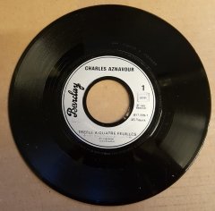 CHARLES AZNAVOUR - TREFLE A QUATRE FEUILLES / PAPA CALYPSO (1978) - 7'' 45 DEVİR 2.EL PLAK