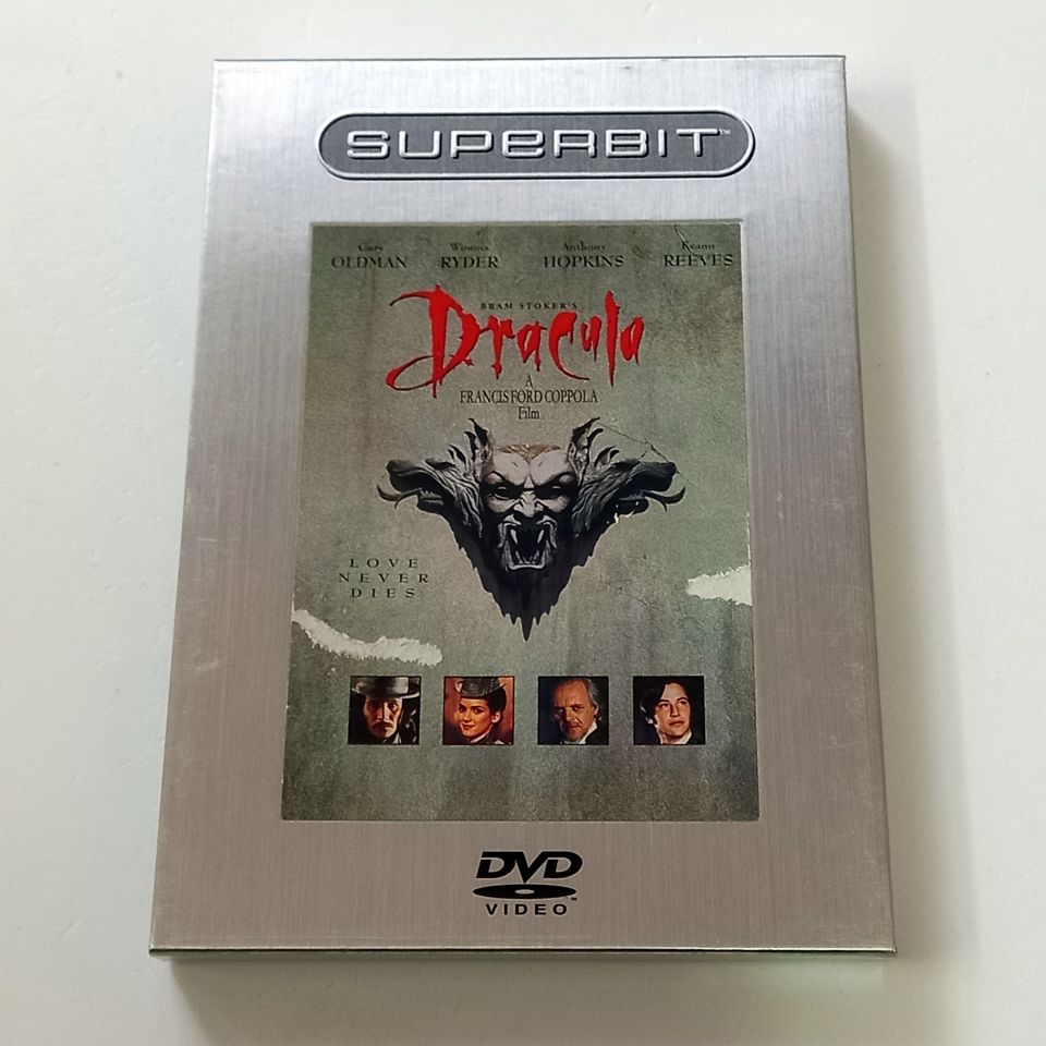 DRACULA - GARY OLDMAN, WINONA RYDER, ANTHONY HOPKINS - YÖN.: FRANCIS FORD COPPOLA - DVD SUPERBIT COLLECTION SLIPCOVER 2.EL 1. BÖLGE TR ALTYAZI YOKTUR