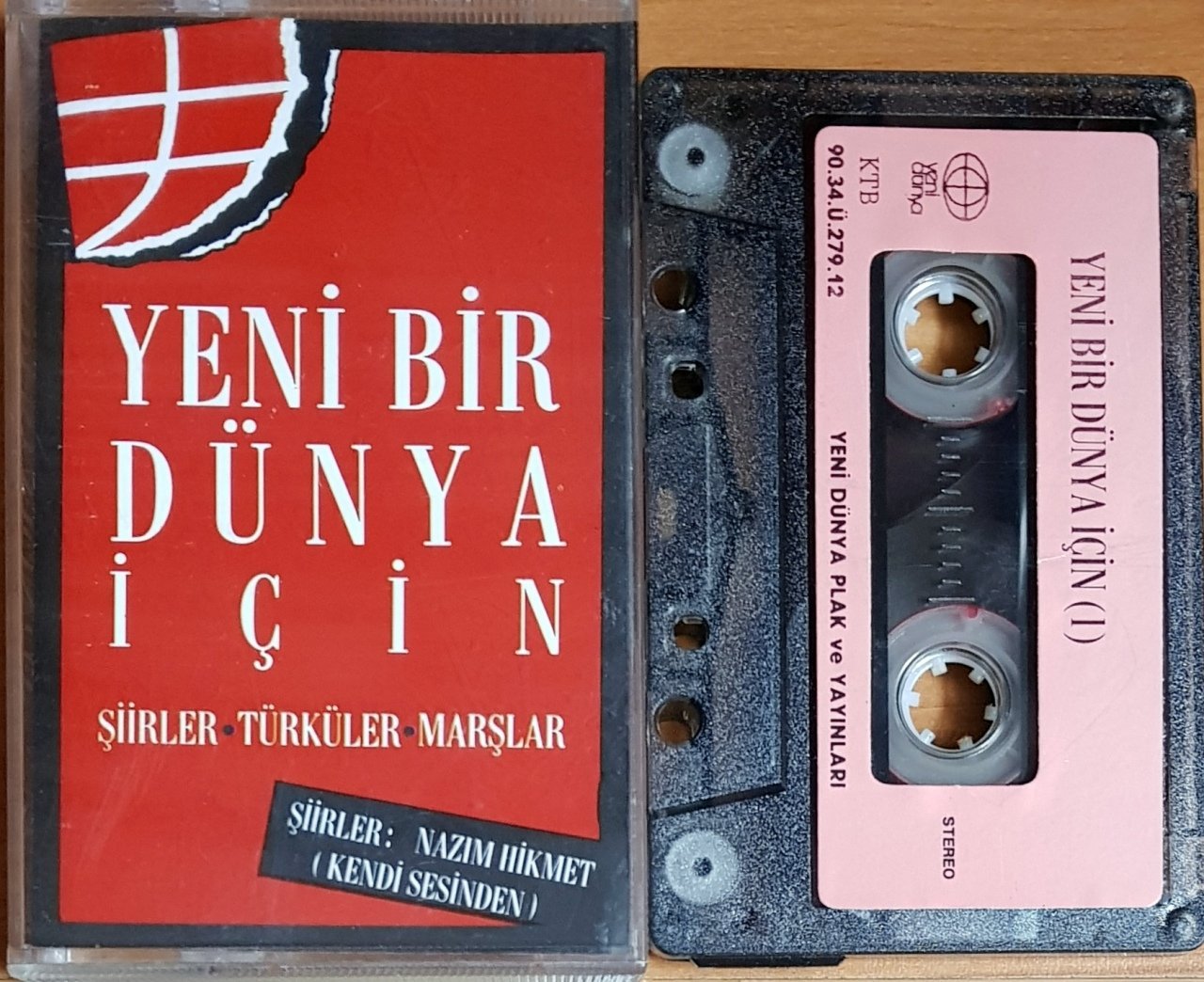 YENİ BİR DÜNYA İÇİN 1 / ŞİİRLER, TÜRKÜLER, MARŞLAR / ŞİİRLER: NAZIM HİKMET [KENDİ SESİNDEN] (1990) YENİDÜNYA KASET 2.EL