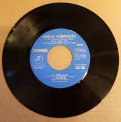 AMALIA RODRIGUES - AI CHICO CHICO / ANDORINHA / ANDA O SOL MA MINHA RUA / ES TUDO PARA MIM (1969) - 7'' 45 DEVİR 2.EL PLAK