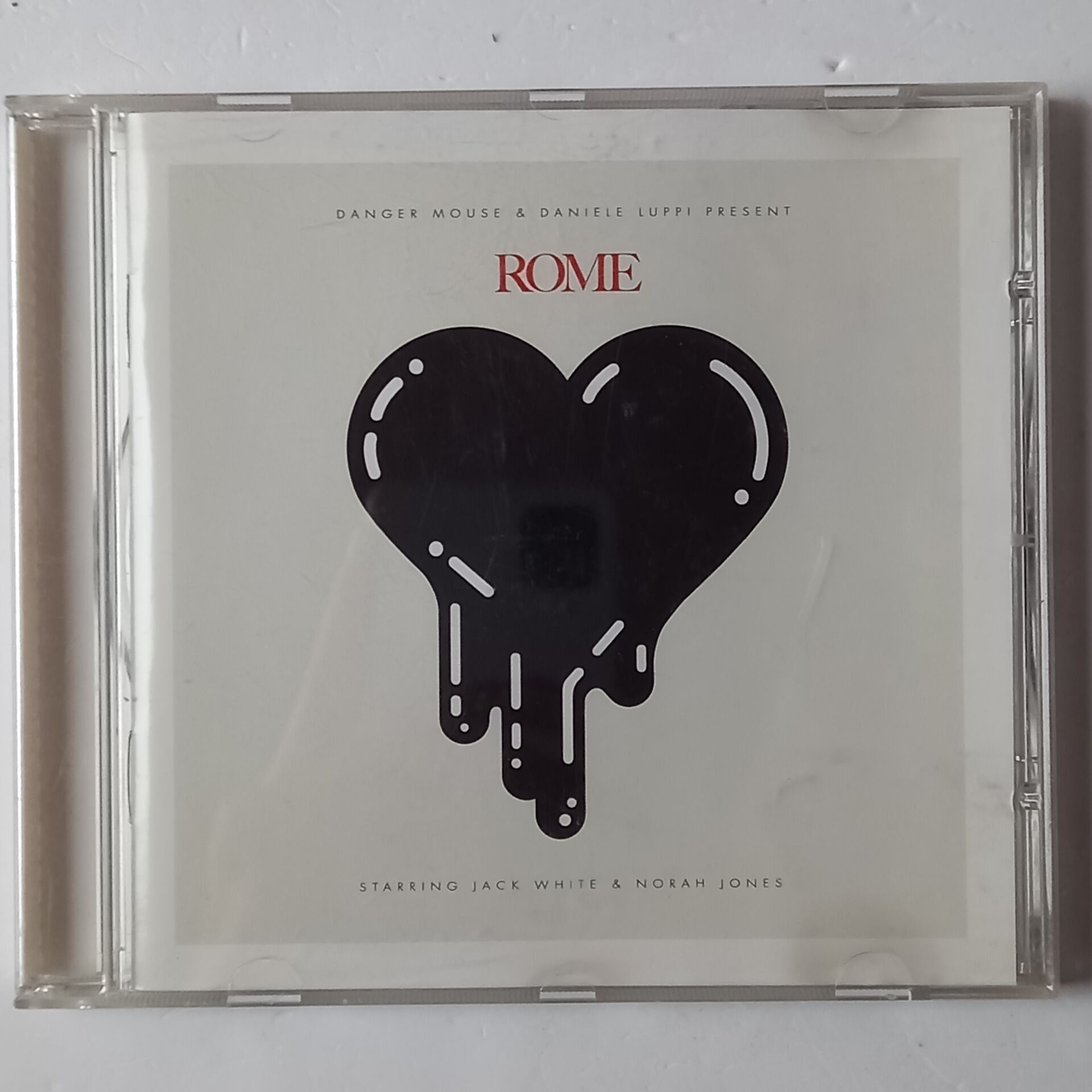 DANGER MOUSE & DANIELE LUPPI STARRING JACK WHITE & NORAH JONES – ROME (2011) - CD 2.EL