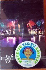 METALLICA - S&M WITH MICHAEL KAMEN CONDUCTING THE SAN FRANCISCO SYMPHONY ORCHESTRA DOUBLE CASSETTE MADE IN TURKEY ''NEW''