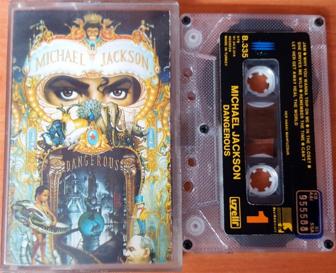 MICHAEL JACKSON - DANGEROUS (1991) UZELLI CASSETTE MADE IN TURKEY ''USED'' PAPER LABEL