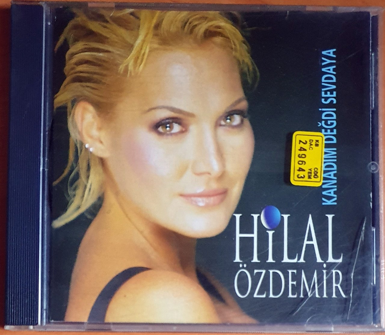 HİLAL ÖZDEMİR - KANADIM DEĞDİ SEVDAYA (1998) - CD 2.EL