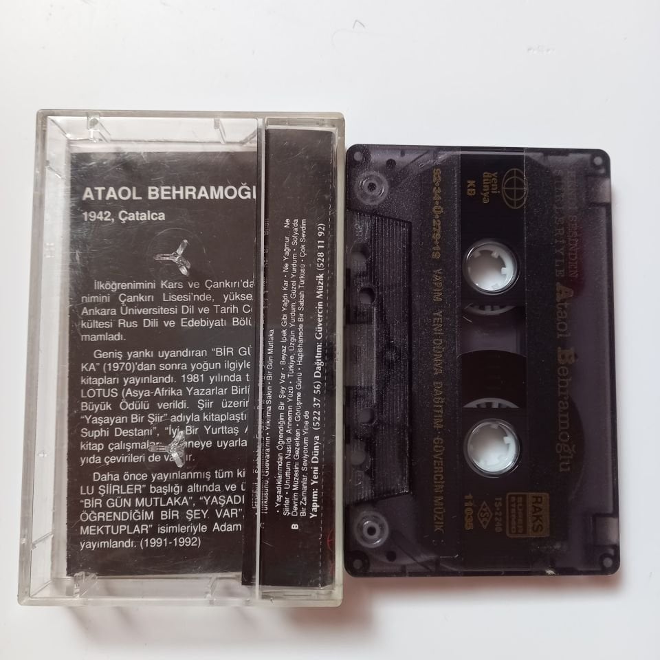 ATAOL BEHRAMOĞLU - BİR GÜN MUTLAKA / KENDİ SESİNDEN ŞİİRLERİYLE (1992) - KASET 2.EL