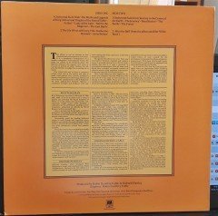 THE ROYAL PHILHARMONIC ORCHESTRA PERFORMS RICK WAKEMAN (1978) - 2.EL PLAK
