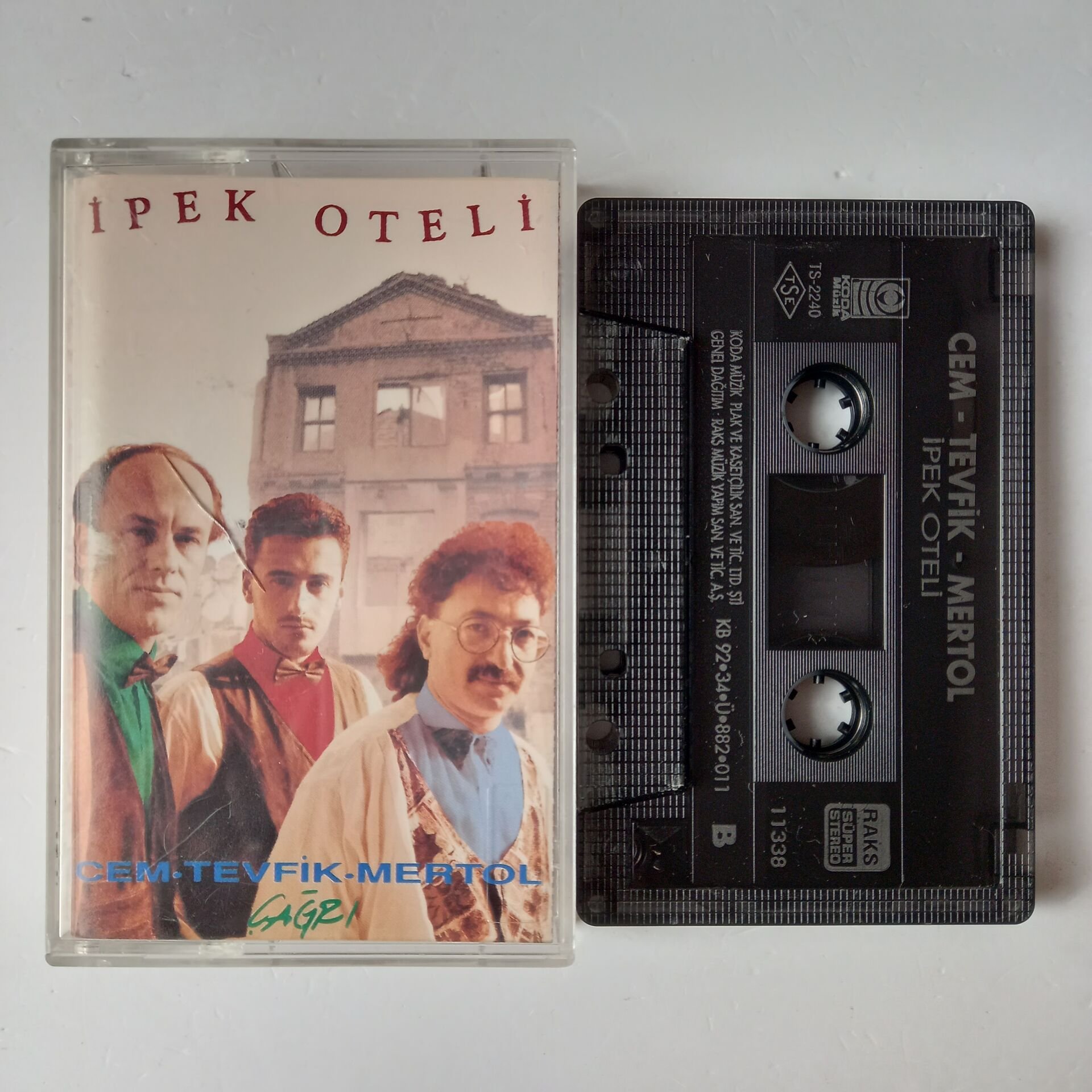 GRUP ÇAĞRI (CEM, TEVFİK, MERTOL) - İPEK OTELİ (1992) - KASET 2.EL