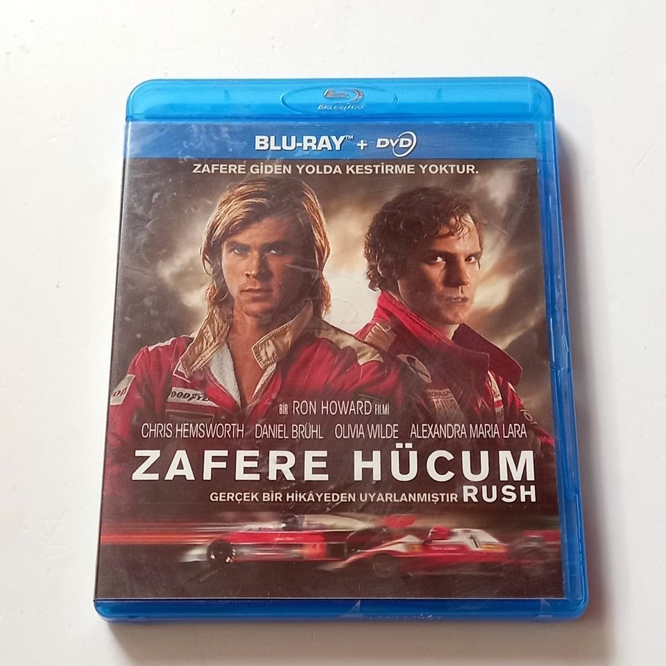 ZAFERE HÜCUM - RUSH - CHRIS HEMSWORTH, DANIEL BRÜHL, YÖN.: RON HOWARD - BLU-RAY + DVD 2.EL