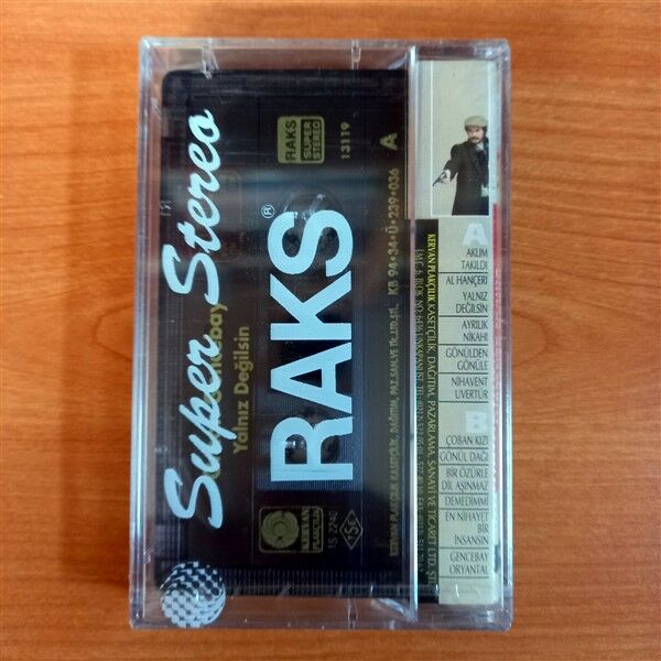 ORHAN GENCEBAY - YALNIZ DEĞİLSİN (1994) - KASET SIFIR