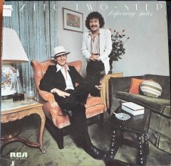 AZTEC TWO-STEP - ADJOINING SUITES (1978) - 2.EL PLAK