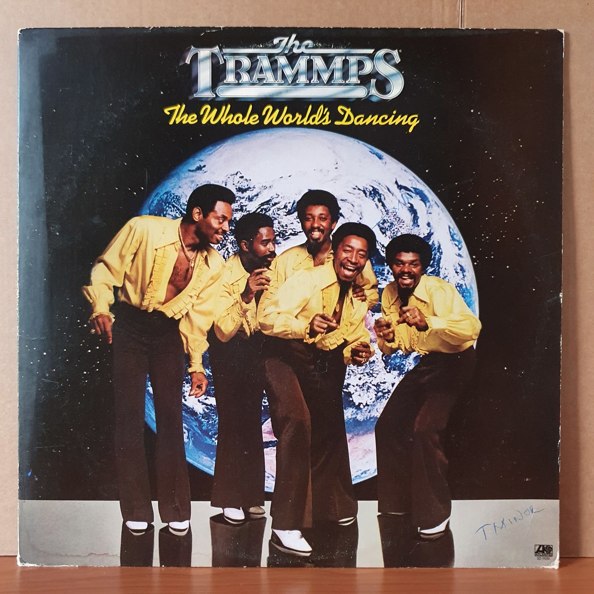 THE TRAMMPS - THE WHOLE WORLD'S DANCING (1979) - LP 2.EL PLAK