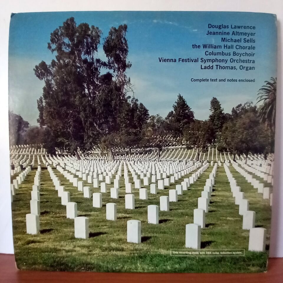 BENJAMIN BRITTEN – WAR REQUIEM, CONDUCTED BY WILLIAM D. HALL (1975) - 2LP 2.EL PLAK
