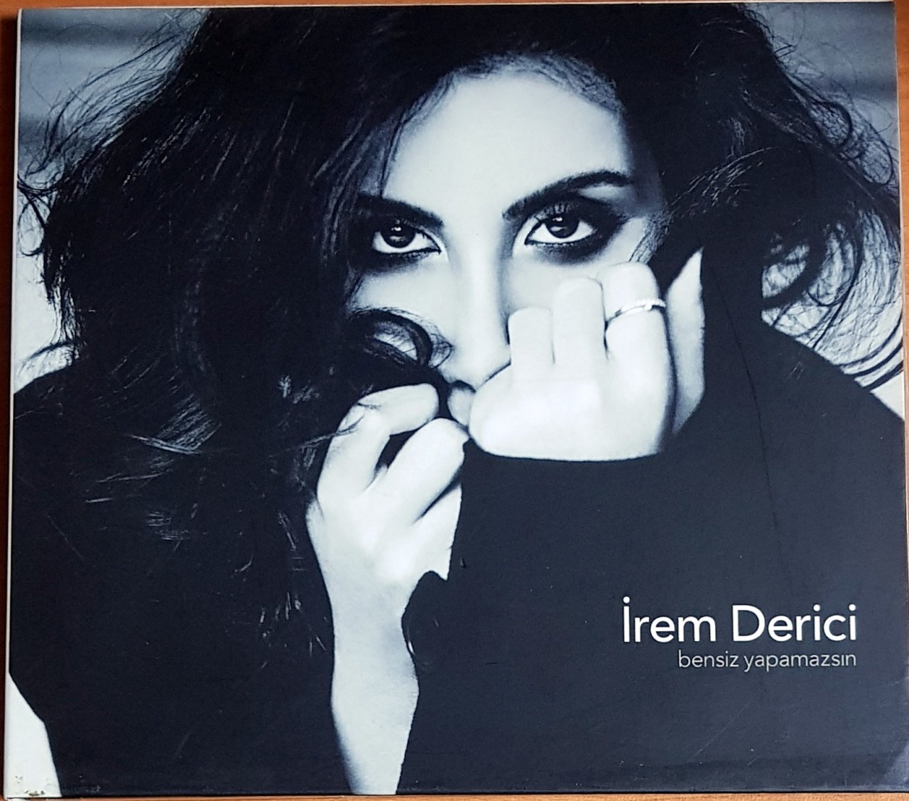 İREM DERİCİ - BENSİZ YAPAMAZSIN (2012) GNL ENTERTAINMENT SINGLE CD 2.EL