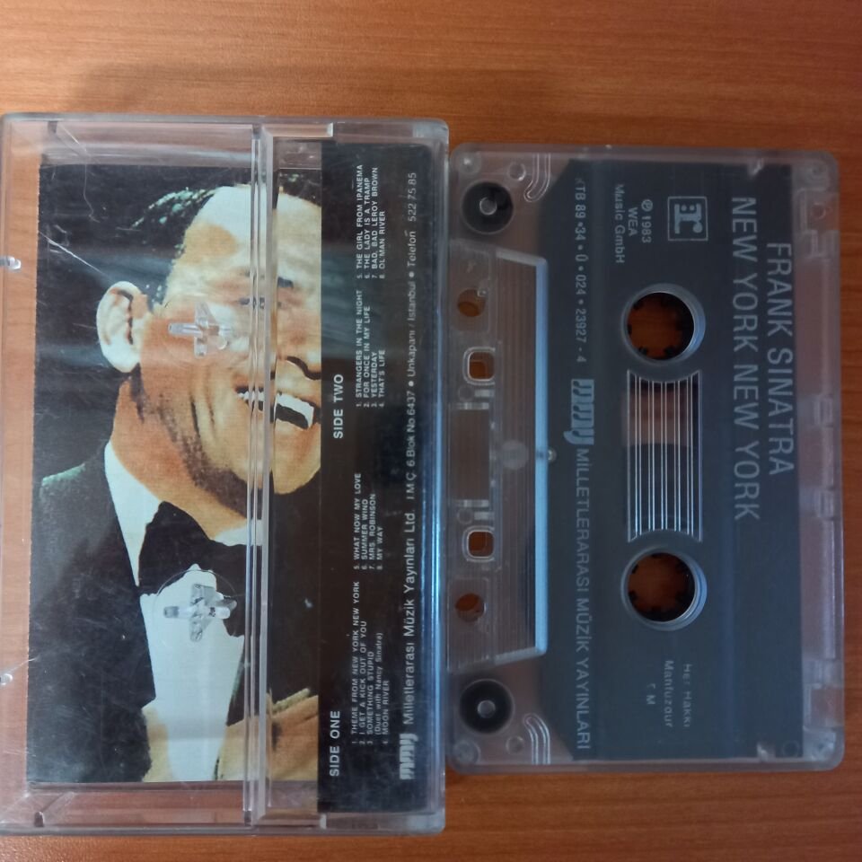 FRANK SINATRA - NEW YORK NEW YORK / HIS GREATEST HITS (1989) - KASET 2.EL