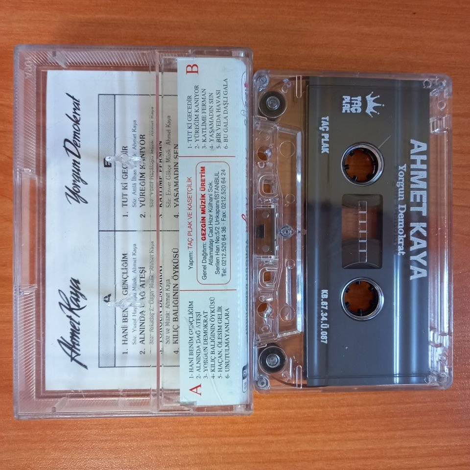 AHMET KAYA - YORGUN DEMOKRAT (1987) - KASET 2.EL