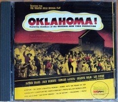SELECTIONS FROM THE THEATRE GUILD MUSICAL PLAY OKLAHOMA! / FEAT. MEMBERS OF THE ORIGINAL NEW YORK PRODUCTION (1990) MCA CLASSICS CD 2.EL