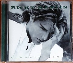 RICKY MARTIN - A MEDIO VIVIR (1995) SONY LATIN CD 2.EL