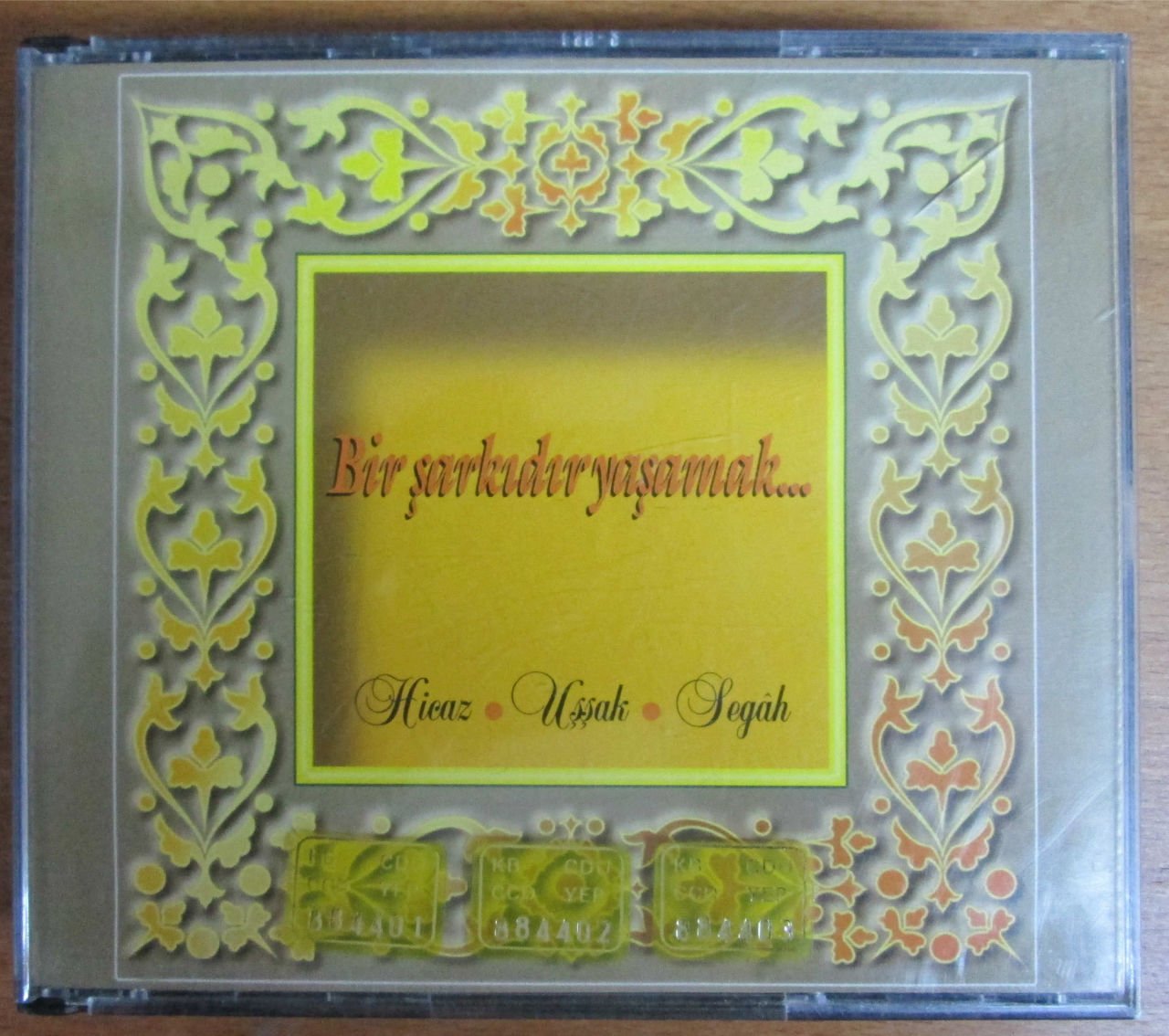 BİR ŞARKIDIR YAŞAMAK HİCAZ UŞAK SEGAH 3CD 2.EL