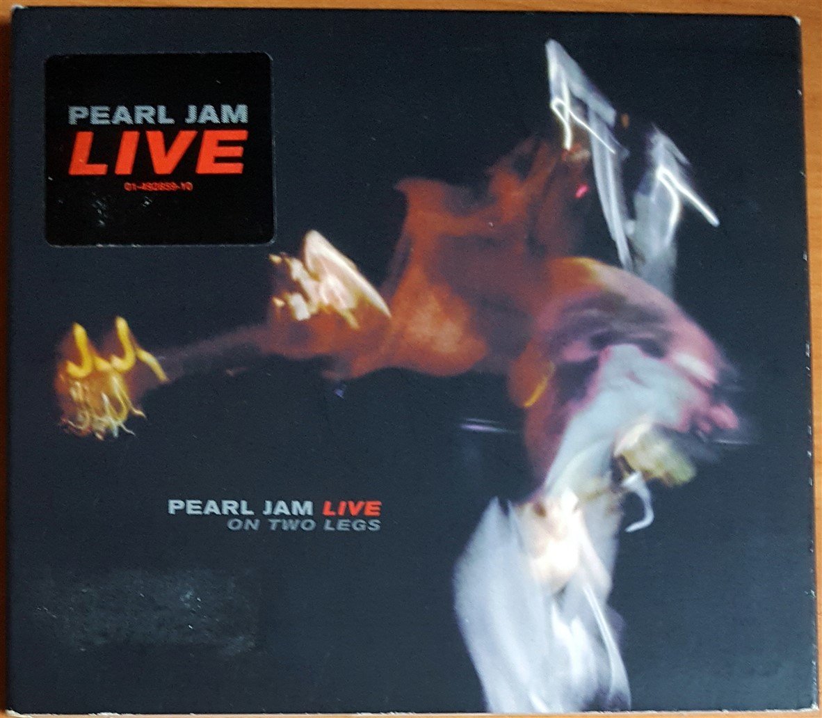 PEARL JAM - LIVE / ON TWO LEGS (1998) CD 2.EL