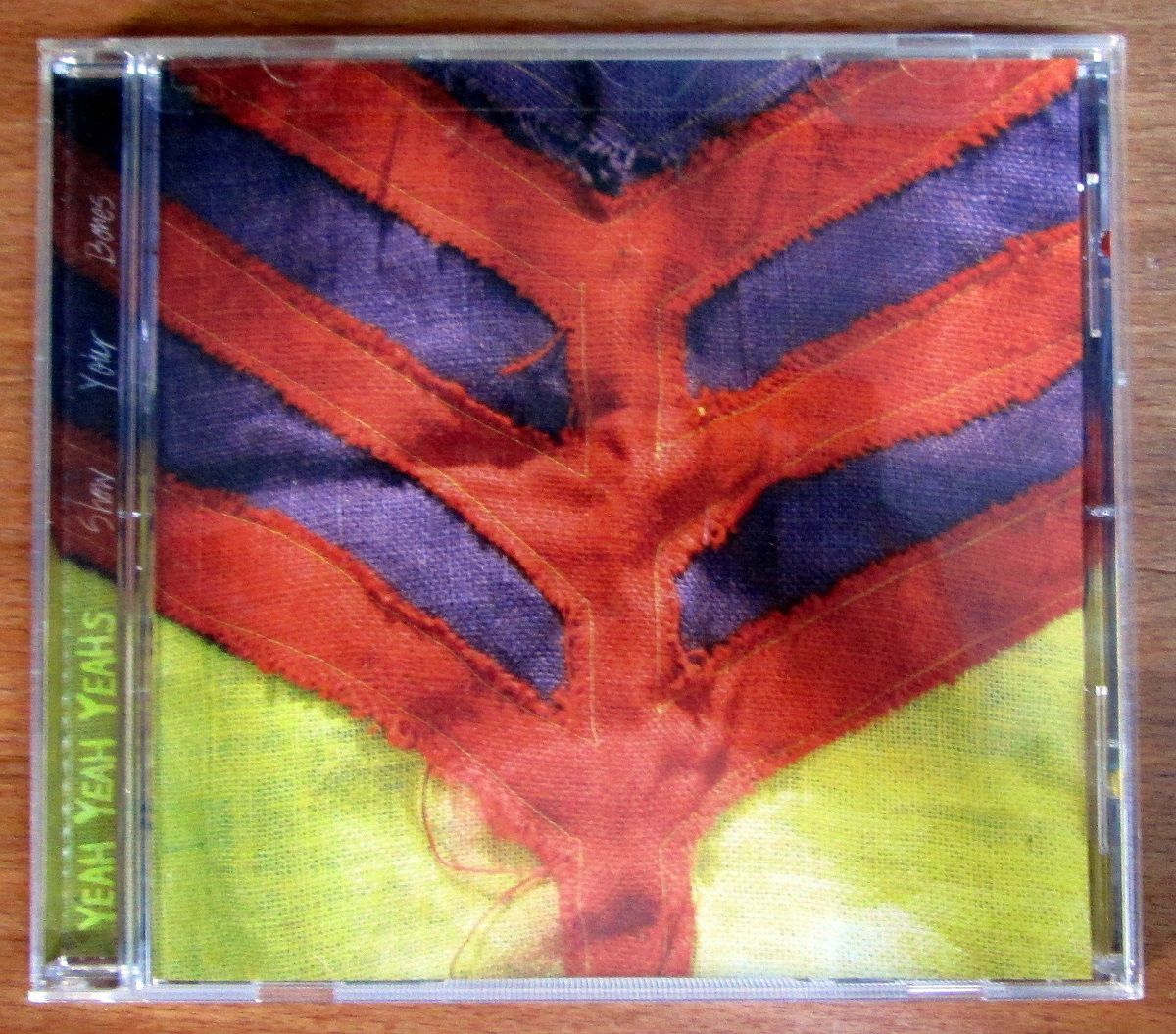 YEAH YEAH YEAH - SHOW YOUR BONES - CD 2.EL