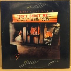 ELTON JOHN - DON'T SHOOT ME I'M ONLY THE PIANO PLAYER (1972) - 2.EL PLAK