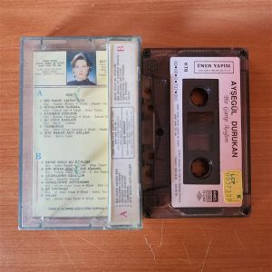 AYŞEGÜL DURUKAN - BİR GARİP AŞIĞIM (1989) - KASET 2.EL