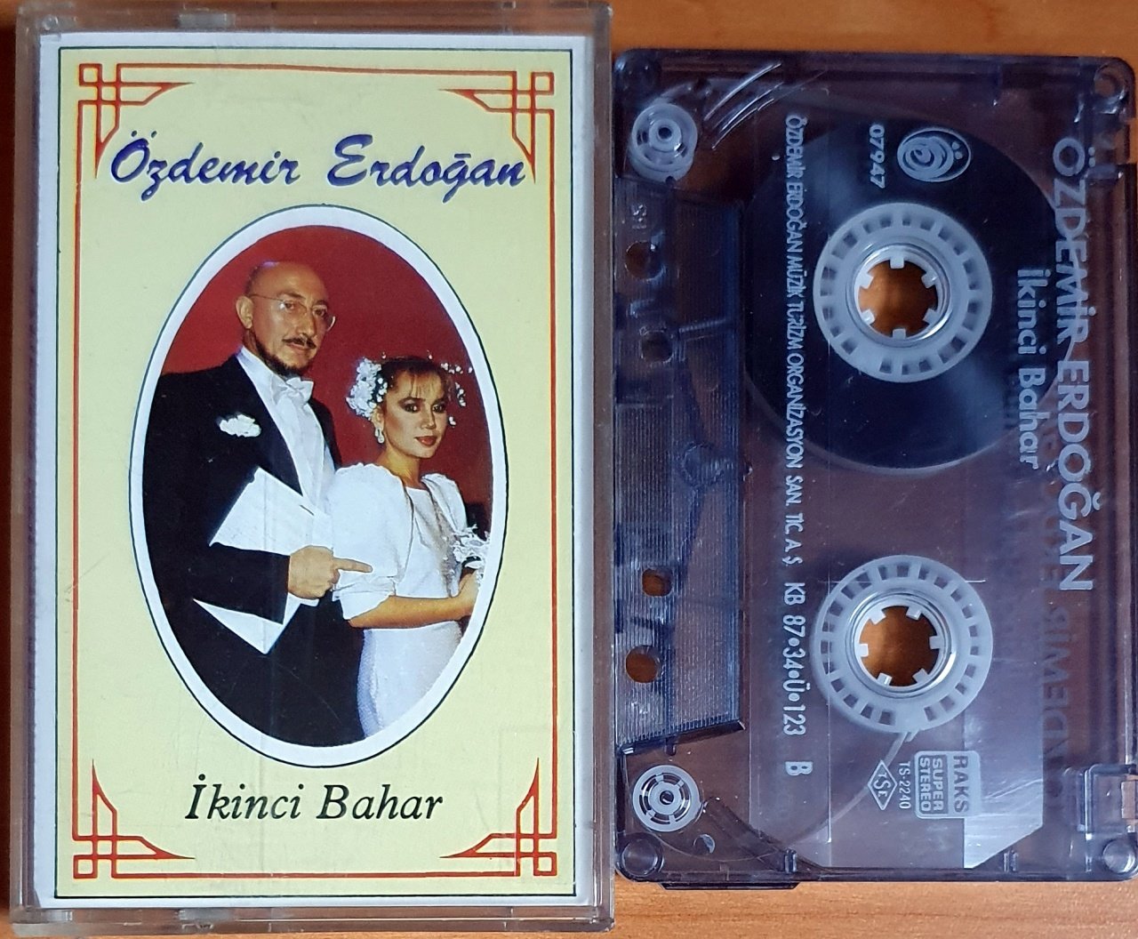 ÖZDEMİR ERDOĞAN - İKİNCİ BAHAR - KASET 2.EL