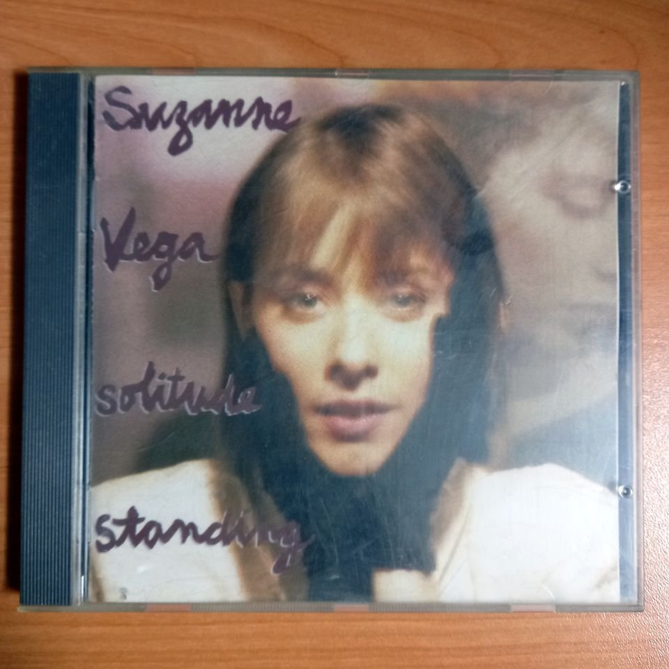 SUZANNE VEGA – SOLITUDE STANDING (1987) - CD 2.EL