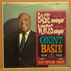 COUNT BASIE SWINGIN VOICES SINGIN WITH THE ALAN COPELAND SINGERS 2.EL PLAK