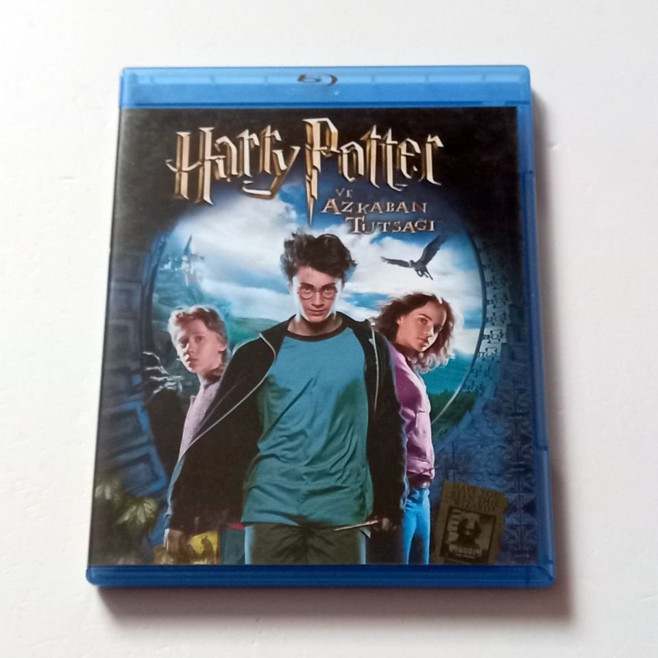 HARRY POTTER VE AZKABAN TUTSAĞI / HARRY POTTER AND THE PRISONER OF AZKABAN - DANIEL RADCLIFFE, RUPERT GRINT, EMMA WATSON - YÖN.: ALFONSO CUARON - BLU-RAY 2.EL