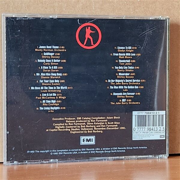THE BEST OF JAMES BOND / 30TH ANNIVERSARY COLLECTION / SHIRLEY BASSEY, LOUIS ARMSTRONG, RITA COOLIDGE, A-HA, MATT MONRO, NANCY SINATRA, TOM JONES (1992) - CD 2.EL