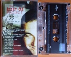 THE İZZET ÖZ PROJECT / 35TH YEAR IN MUSIC / THE MOODY BLUES, STRAWBS, SUPERTRAMP, THE WHO, DAVID BOWIE, TRAFFIC, JETHRO TULL (2002) - KASET 2.EL