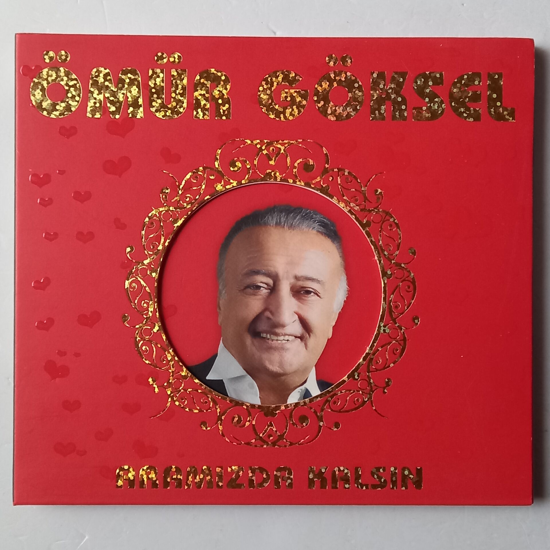 ÖMÜR GÖKSEL – ARAMIZDA KALSIN (2009) - CD DIGIPAK 2.EL