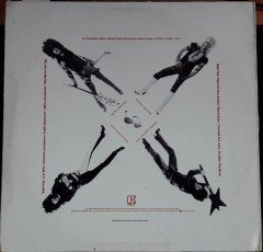 MÖTLEY CRÜE - TOO FAST FOR LOVE (1982) - 2.EL PLAK