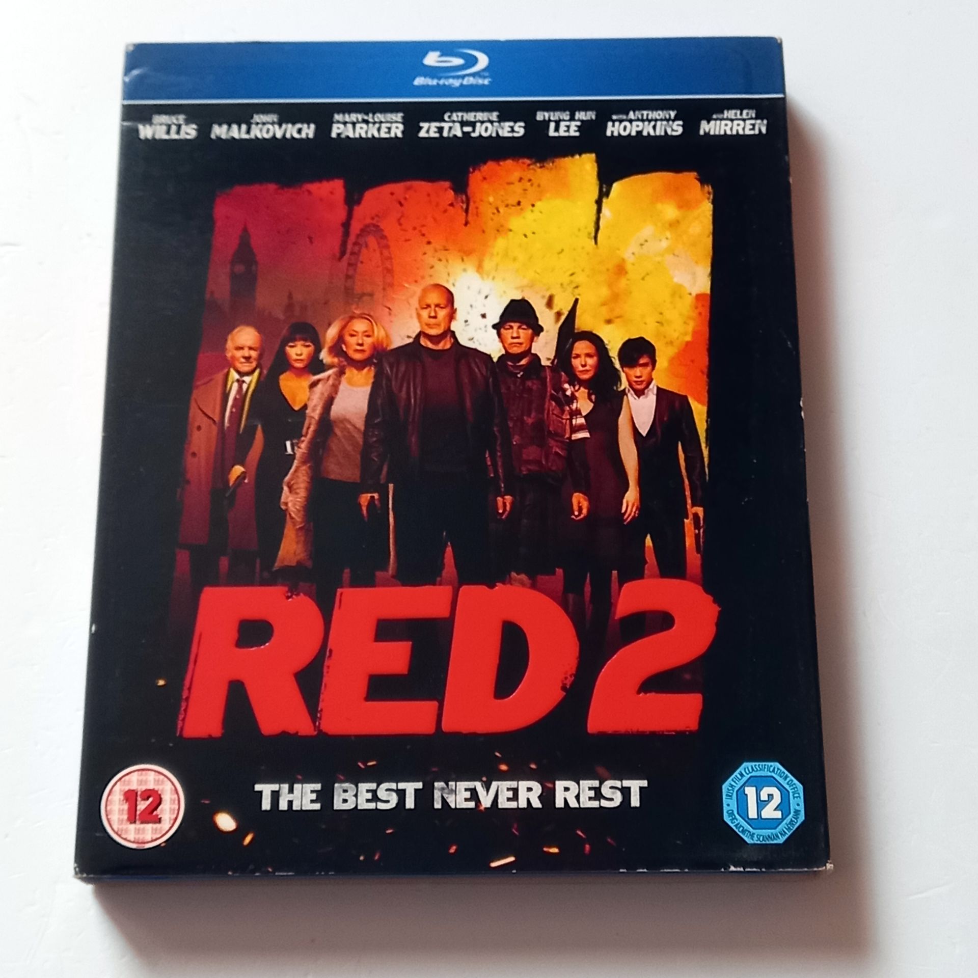RED 2 - BRUCE WILLIS, JOHN MALKOVICH, MARY-JANE PARKER - YÖN.: DEAN PARISOT - BLU-RAY SLIPCOVER REGION B  2.EL TR ALTYAZI YOKTUR