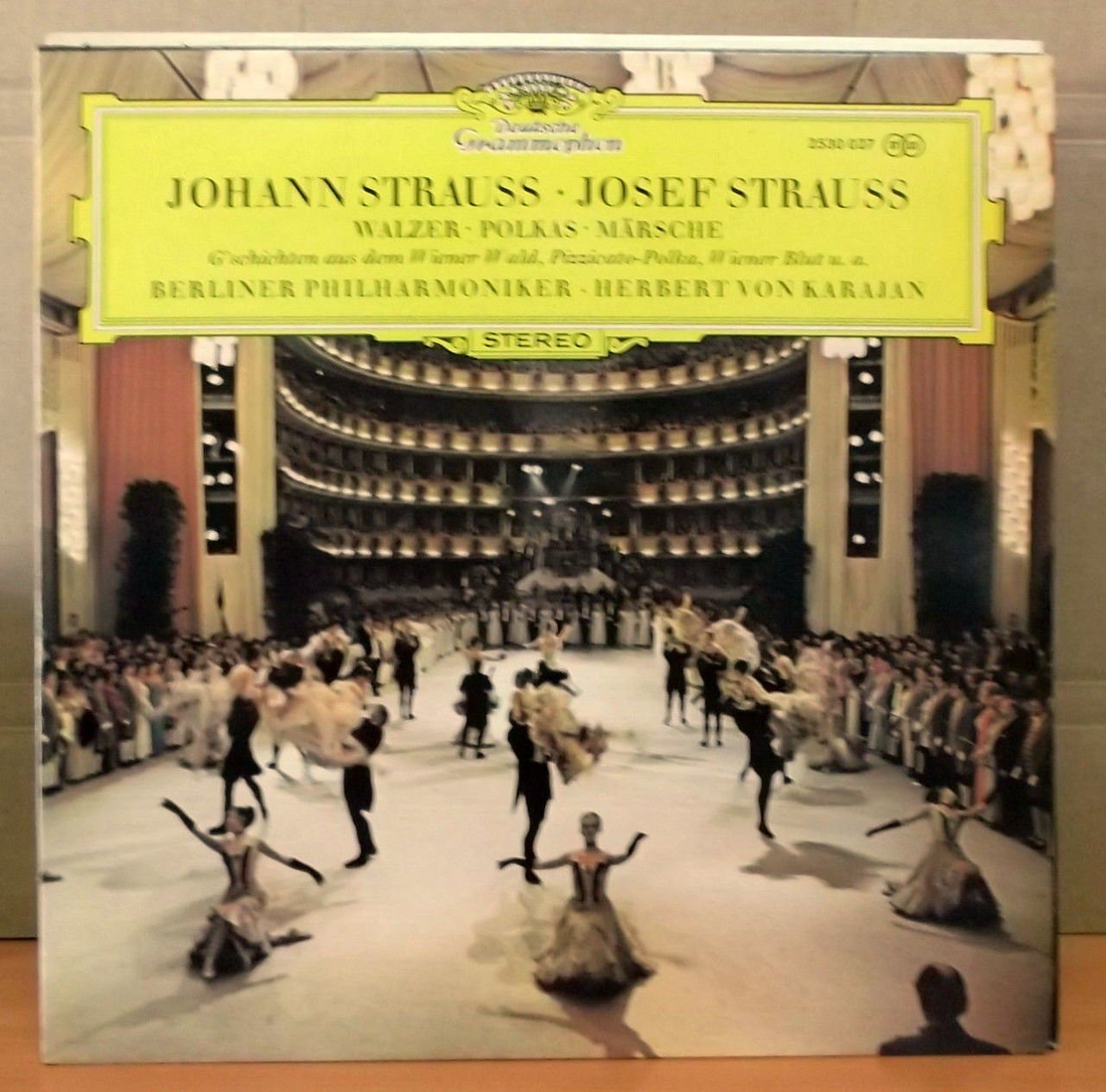 JOHANN STRAUSS JOSEF STRAUSS KARAJAN LP 2.EL
