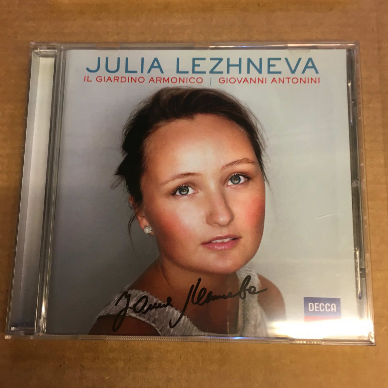 JULIA LEZHNEVA IL GIARDINO ARMONICO VIVALDI HAND