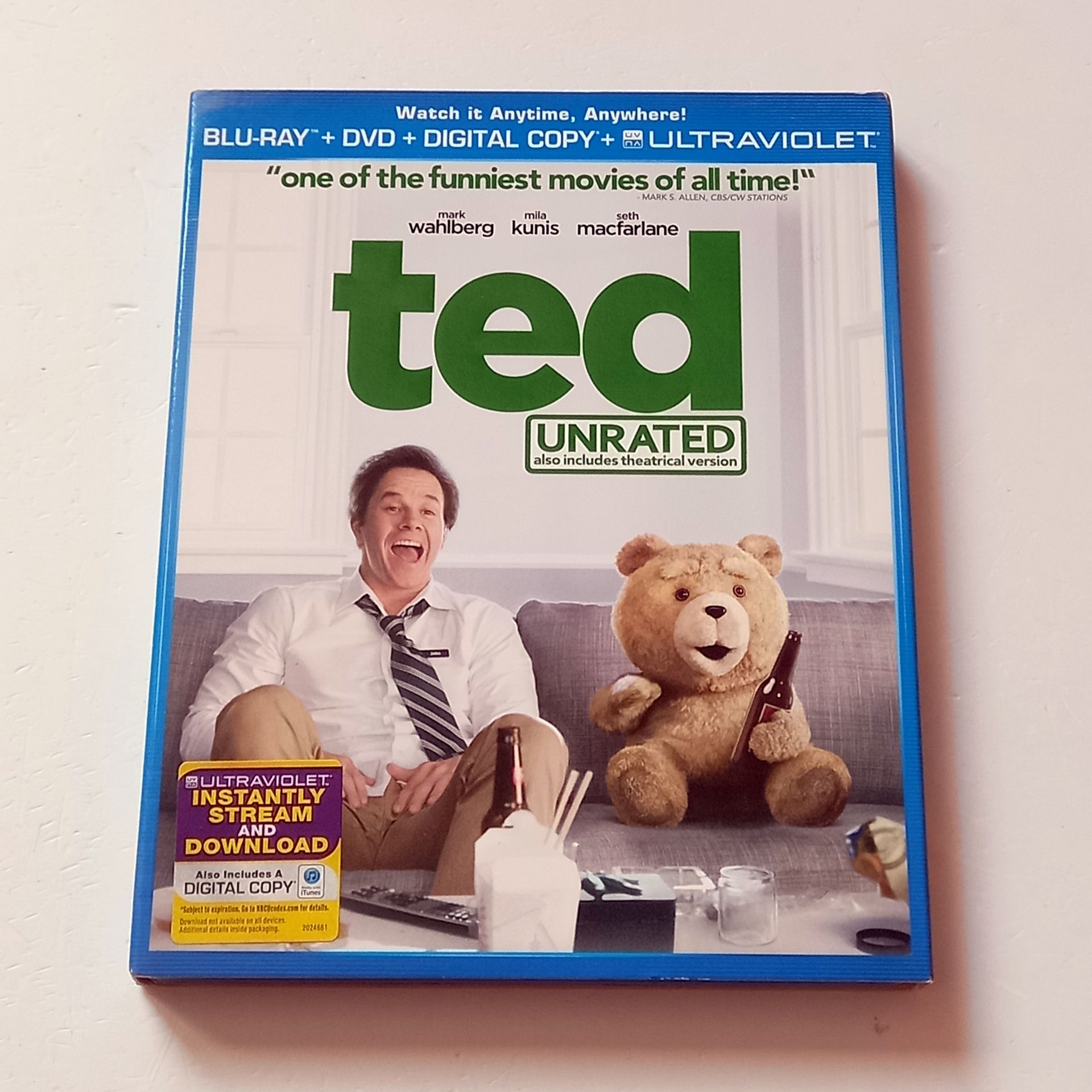 TED - MARK WAHLBERG, MILA KUNIS - YÖN.: SETH MACFARLANE - BLU-RAY + DVD UNRATED EMBOSSED SLIPCOVER REGION FREE TR ALTYAZI YOKTUR 2.EL