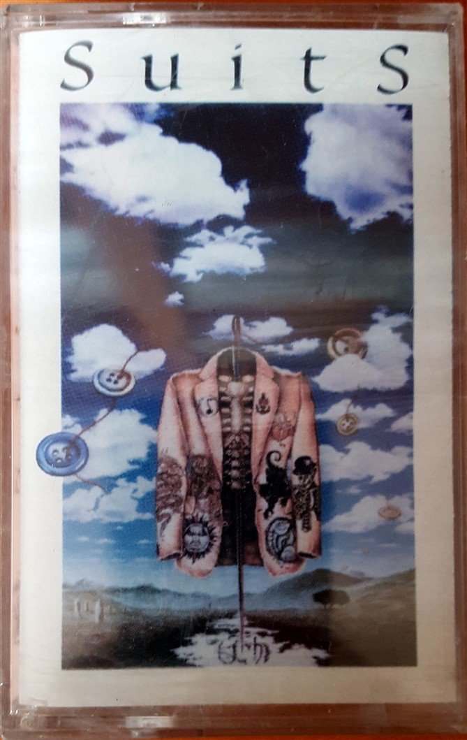 FISH - SUITS (1996) CASSETTE MADE IN TURKEY ''NEW''