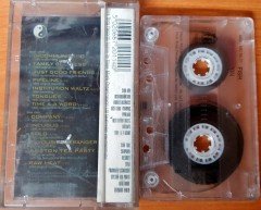 FISH - YIN (1996) CASSETTE MADE IN TURKEY ''USED''