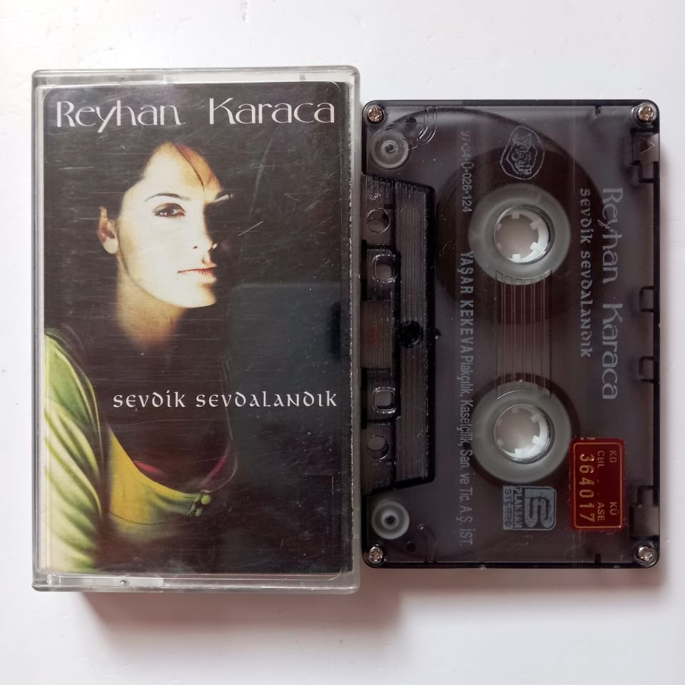 REYHAN KARACA - SEVDİK SEVDALANIK (1997) - KASET 2.EL