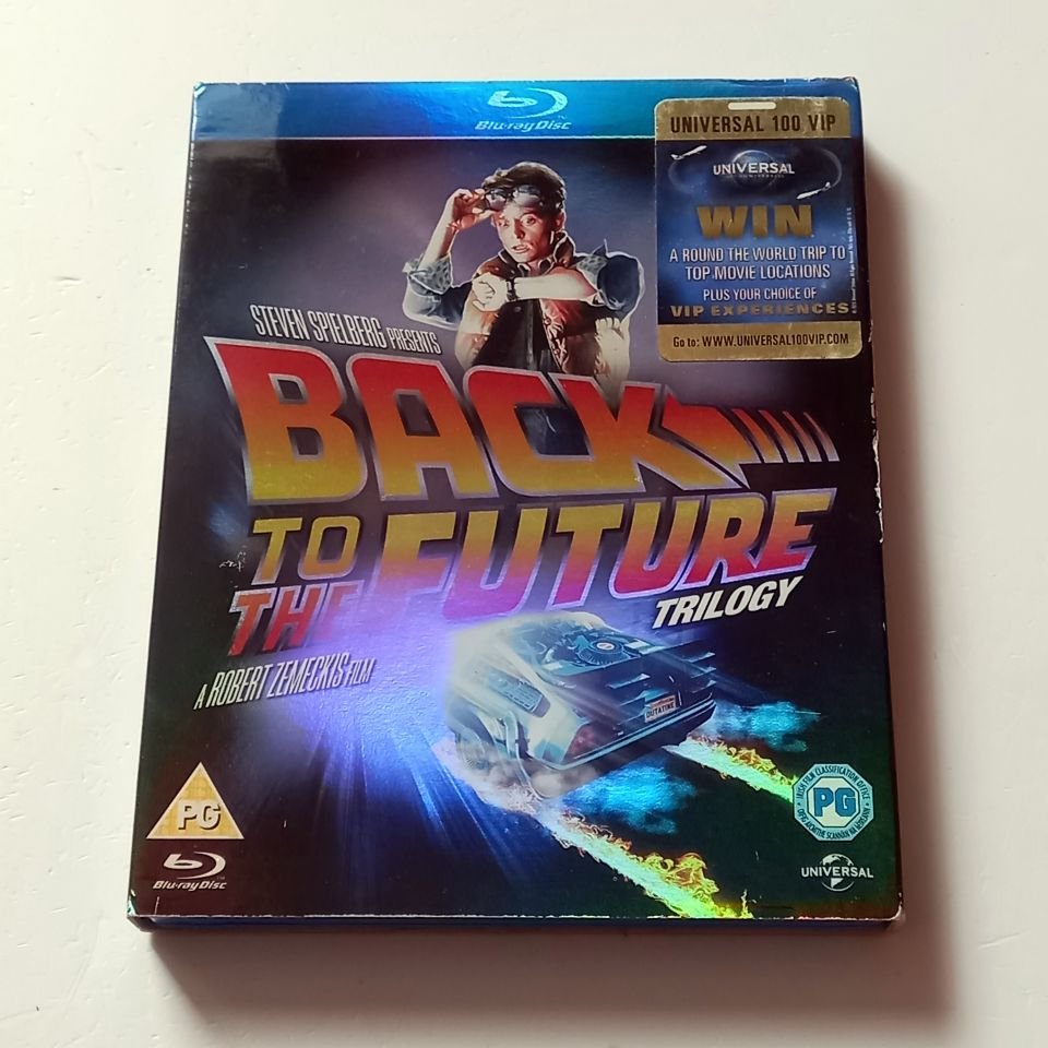 BACK TO THE FUTURE TRILOGY - MICHAEL J. FOX, CHRISTOPHER LLOYD - YÖN.: ROBERT ZEMECKIS - 3 X BLU-RAY SLIPCOVER 2.EL